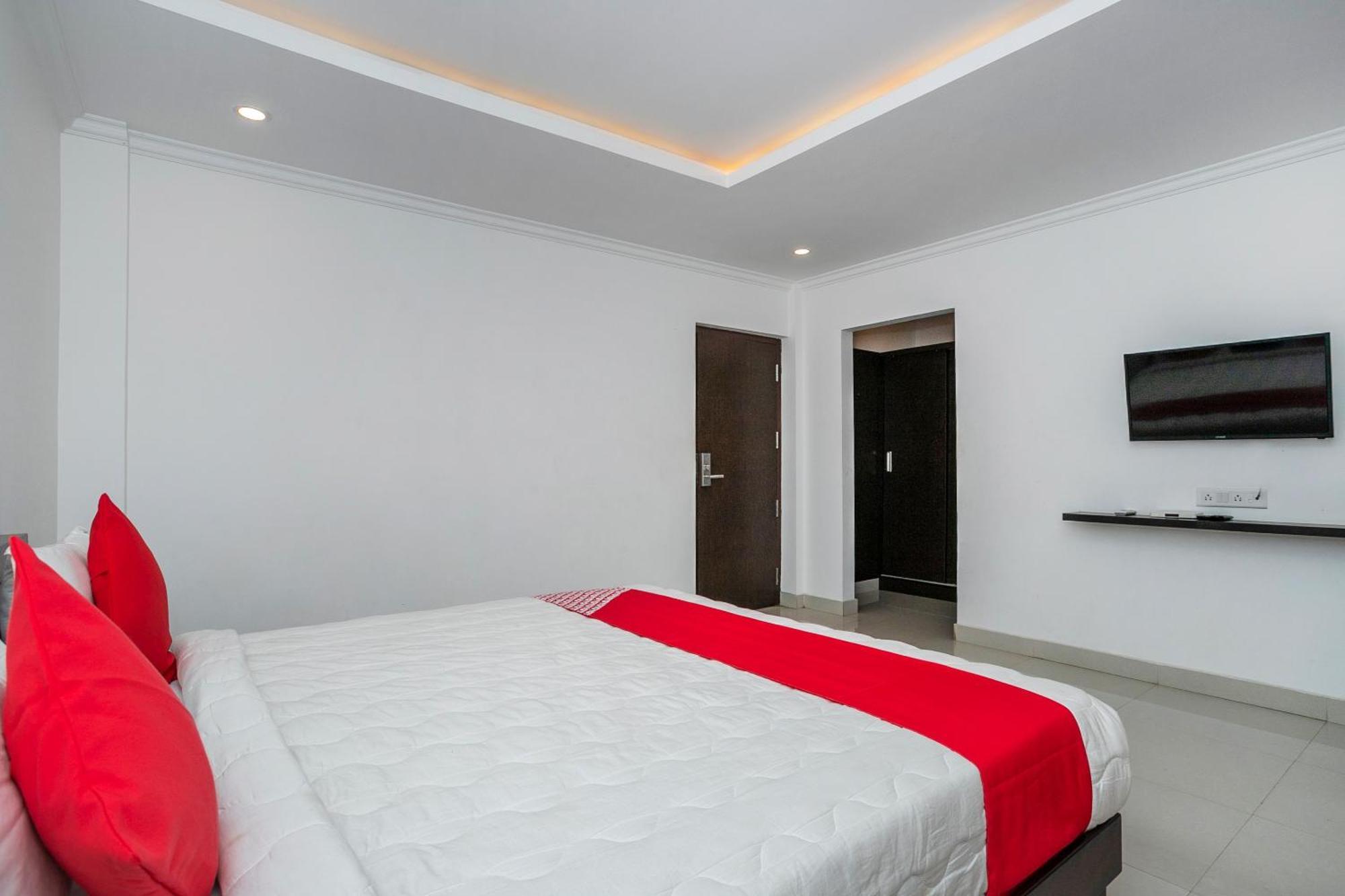 Hotel Collection O Cosmopolitan Devanahalli Exterior foto