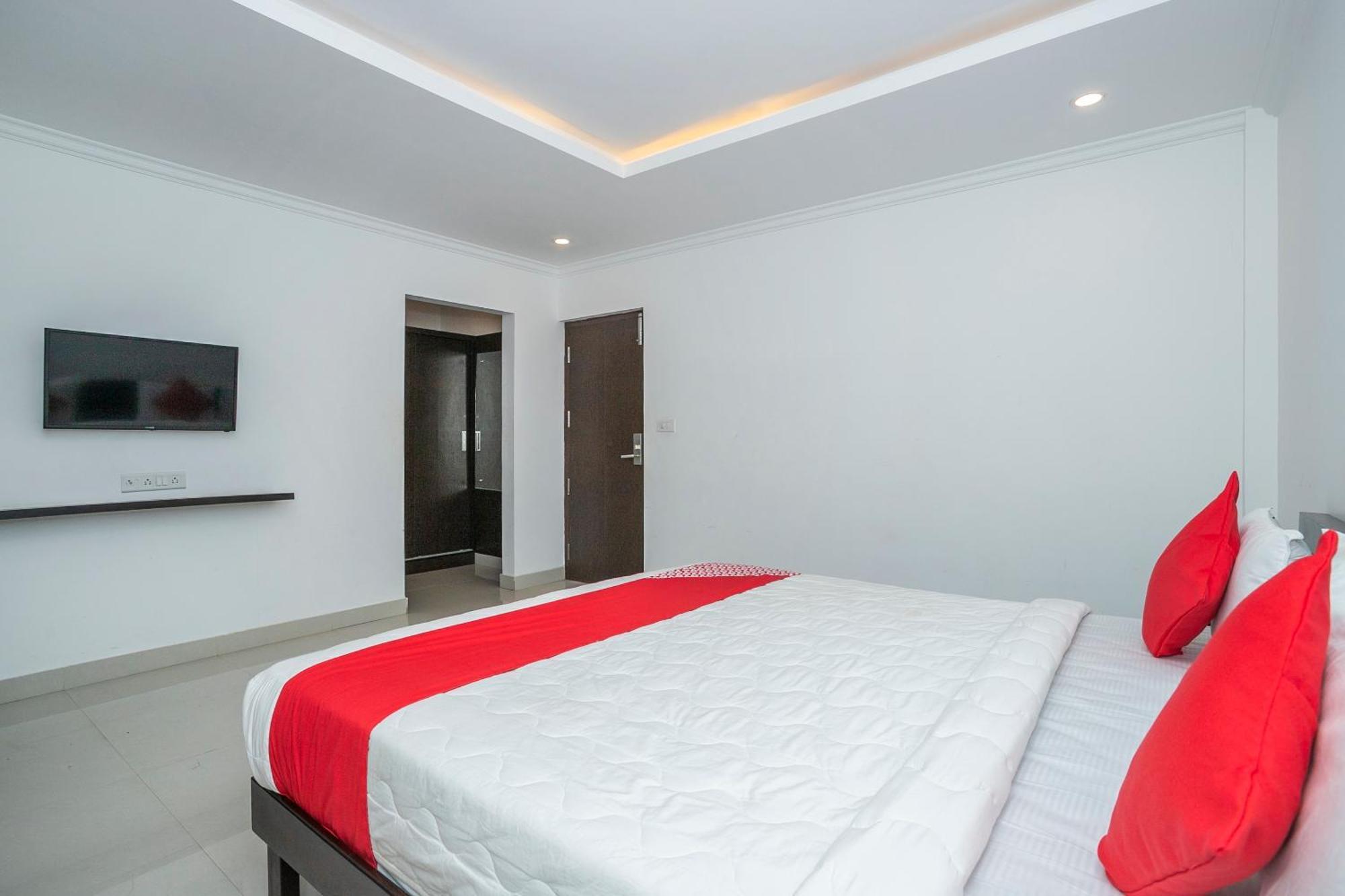 Hotel Collection O Cosmopolitan Devanahalli Exterior foto